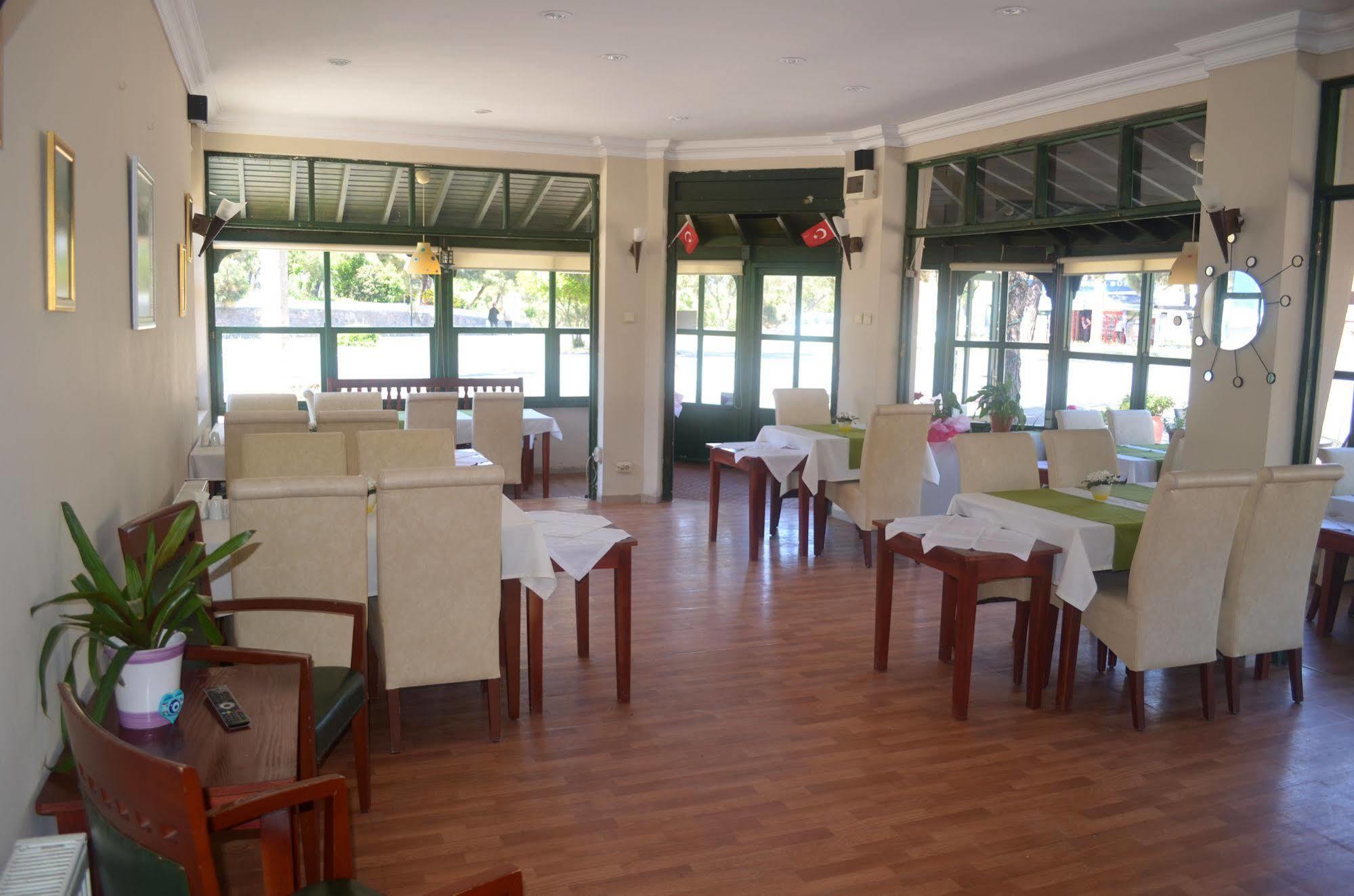 Silva Hotel Ayvalı Exteriér fotografie