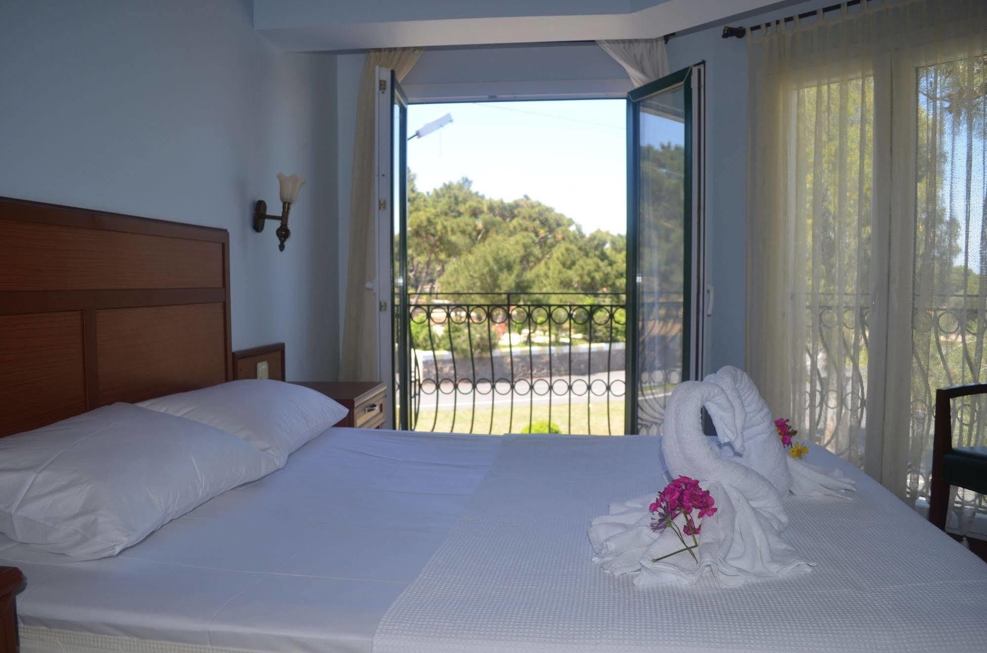 Silva Hotel Ayvalı Exteriér fotografie