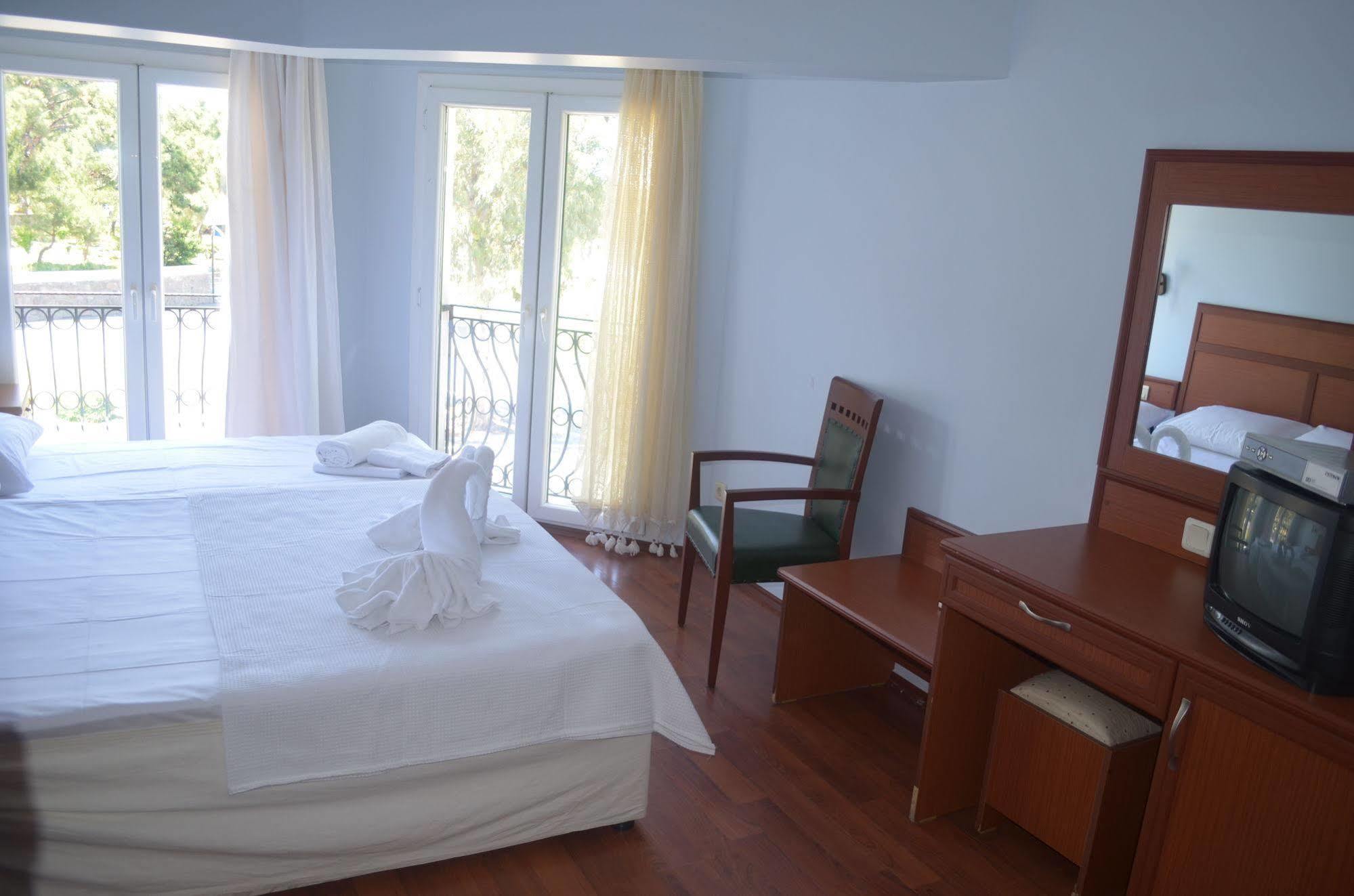 Silva Hotel Ayvalı Exteriér fotografie