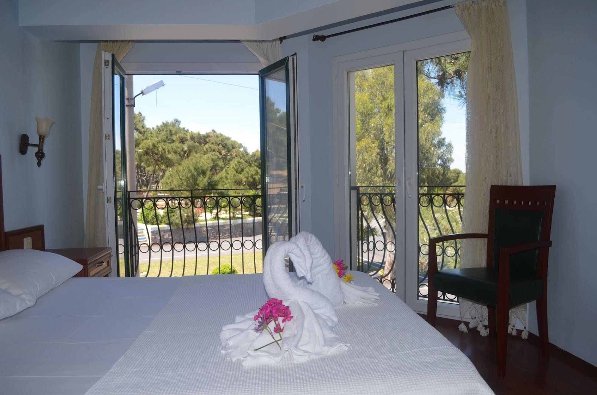 Silva Hotel Ayvalı Exteriér fotografie